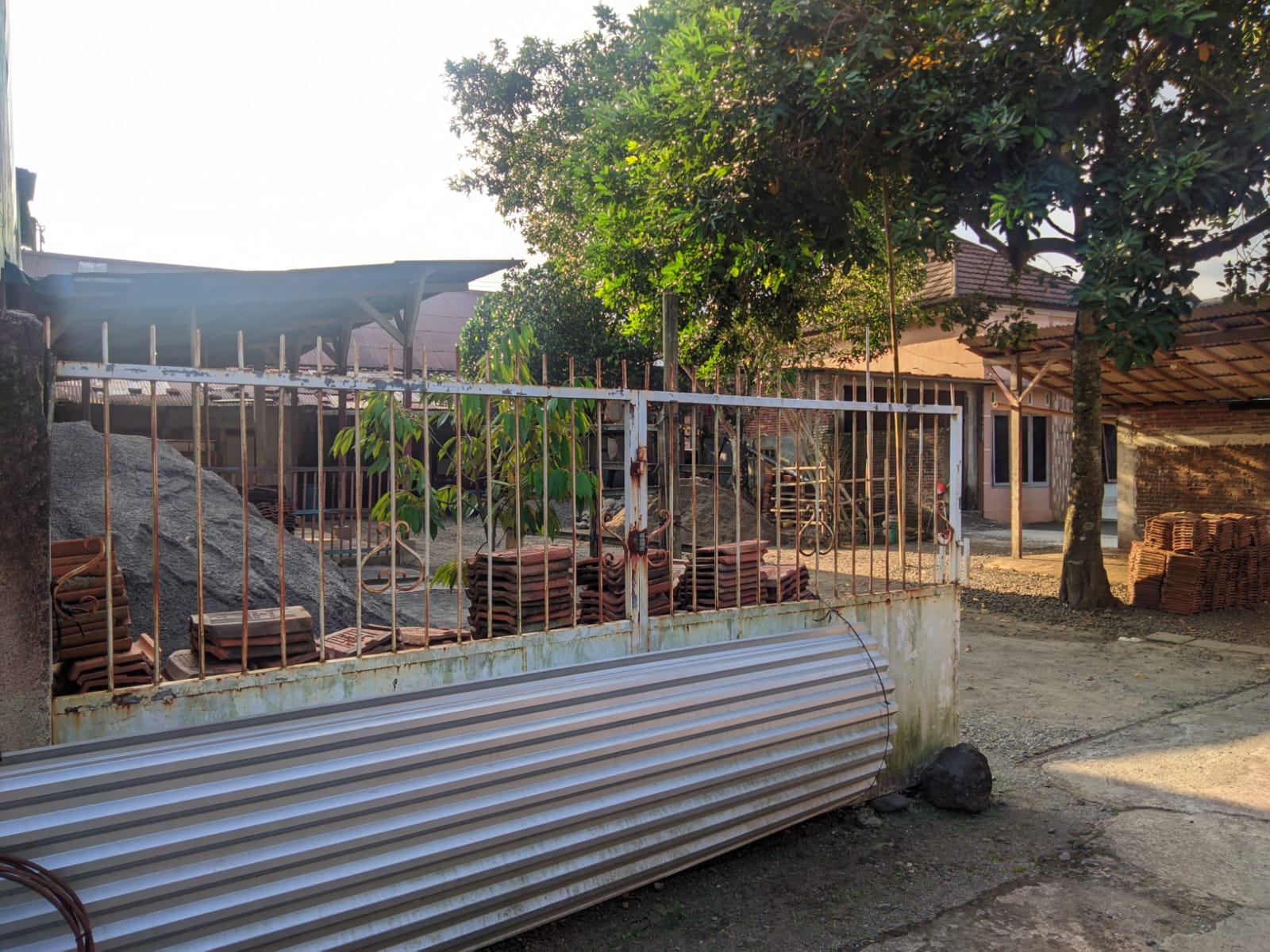 Toko Bahan Bangunan Arvan